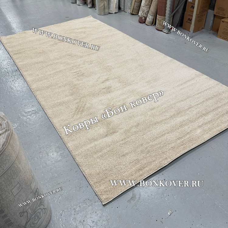 Однотонный ковер комфорт класса бежевый